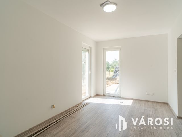 Ultramodern családi ház nem kicsi tetőterasszal