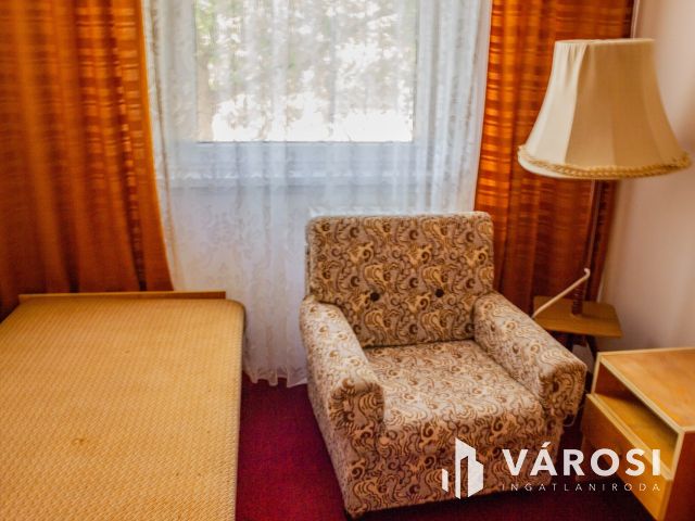 3 külön szobás az I. emeleten