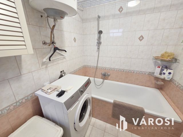 Kétgenerációs családi ház remek helyen